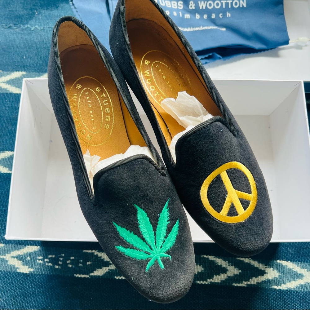 NIB Stubbs & Wootton Black Loafers with Green Leaf and Yellow Peace Symbol
